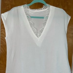 White shirt sleeve blouse, size small but runs big